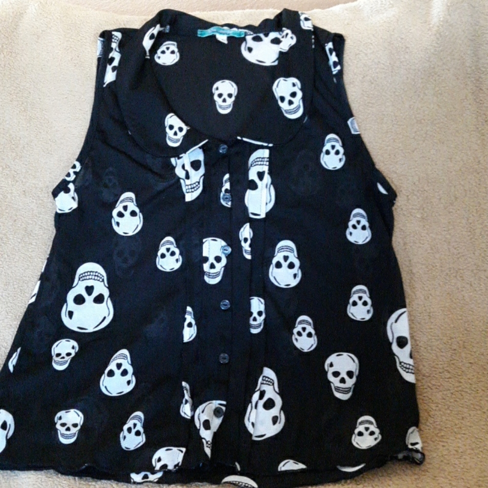 Womens tops